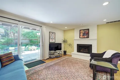 4204 SW 315th Street Federal Way WA 98023