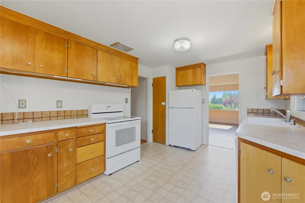 2210 N Mason Avenue Tacoma WA 98406