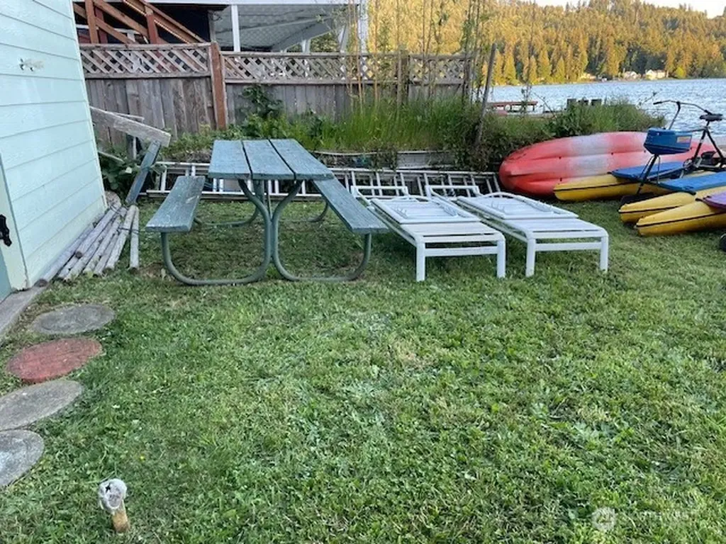 2105 Summit Lake Shore Drive NW Olympia WA 98502