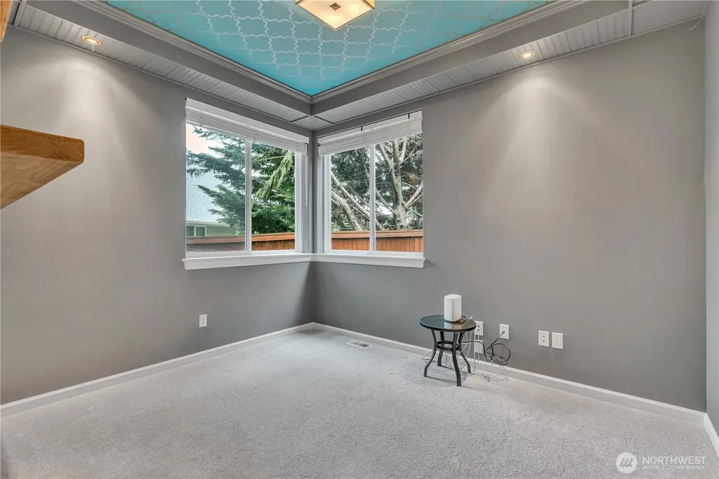 5530 Elizabeth Avenue SE Auburn WA 98092