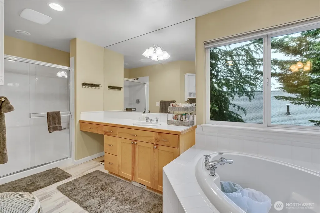 5530 Elizabeth Avenue SE Auburn WA 98092