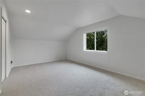 5530 Elizabeth Avenue SE Auburn WA 98092