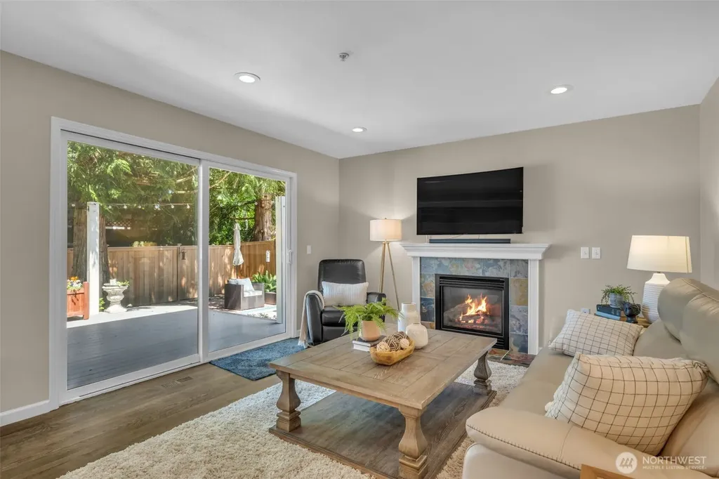 14639 20th Avenue SW Burien WA 98166