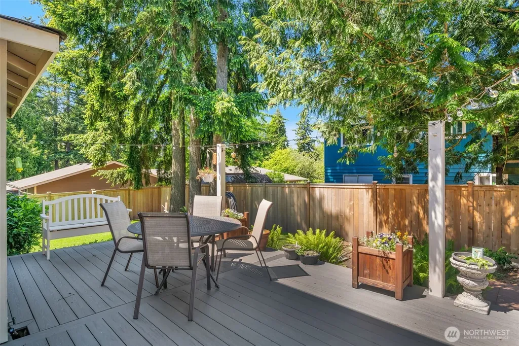 14639 20th Avenue SW Burien WA 98166