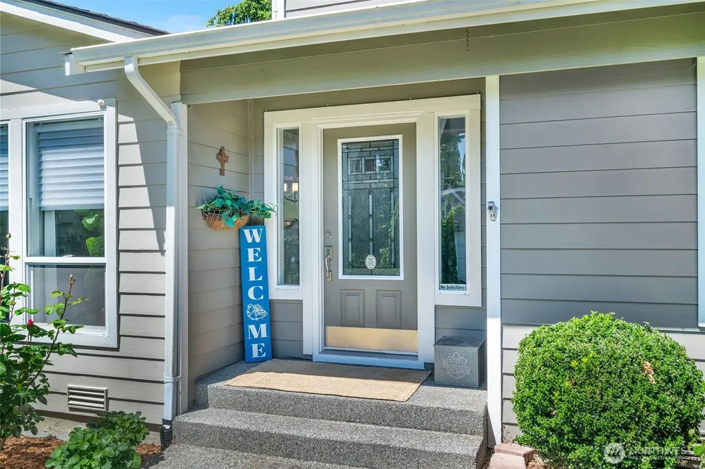 14639 20th Avenue SW Burien WA 98166