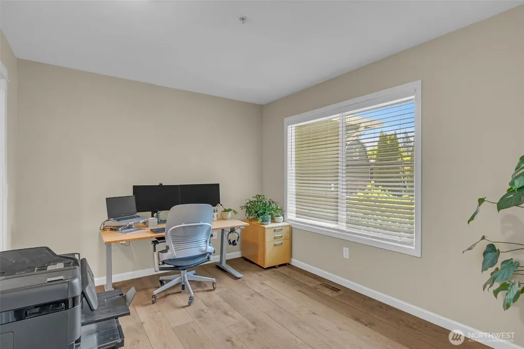 14639 20th Avenue SW Burien WA 98166