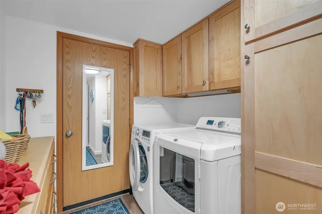 14639 20th Avenue SW Burien WA 98166