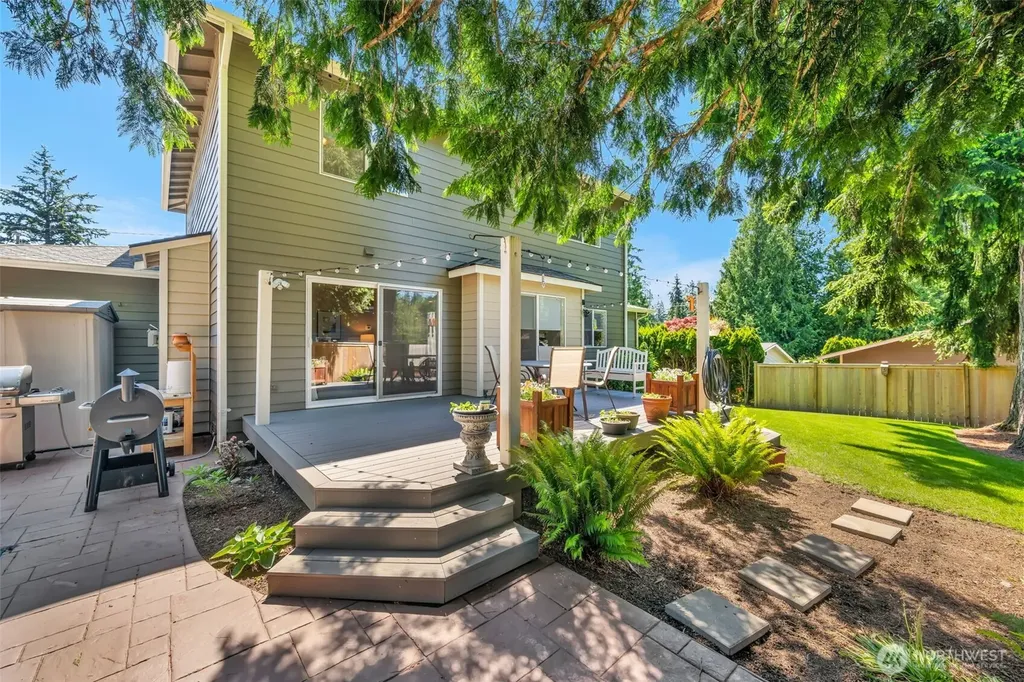 14639 20th Avenue SW Burien WA 98166