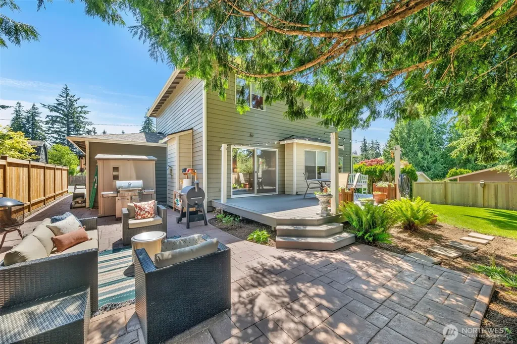 14639 20th Avenue SW Burien WA 98166