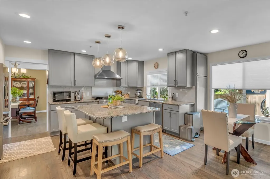 14639 20th Avenue SW Burien WA 98166