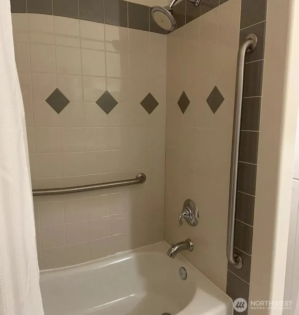 5127 E Harbor Road Freeland WA 98249