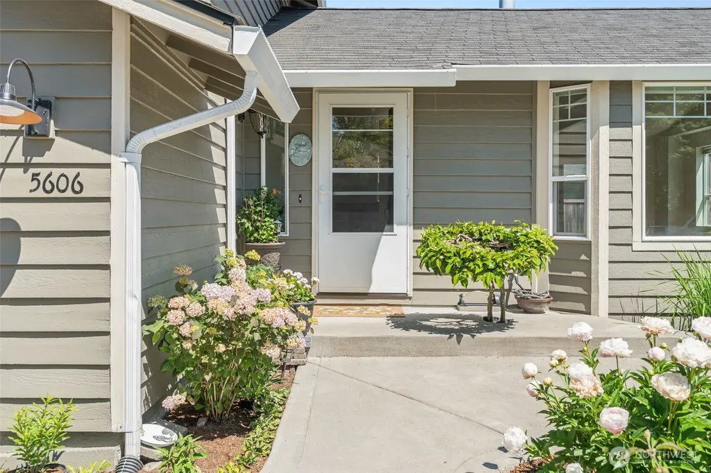 5606 39th Avenue SE Lacey WA 98503