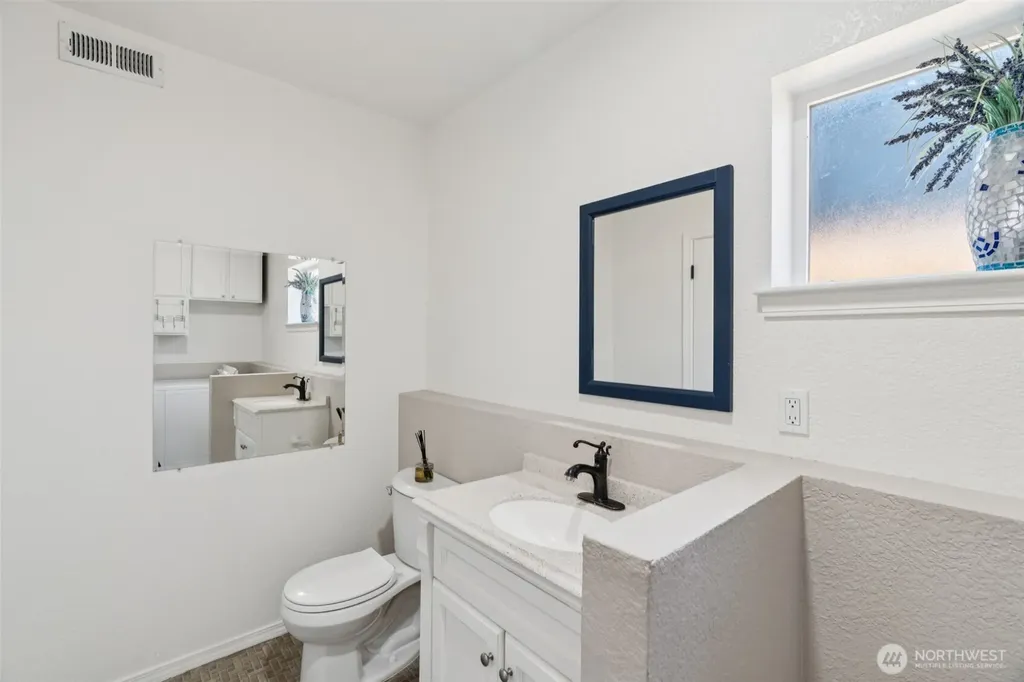 5606 39th Avenue SE Lacey WA 98503