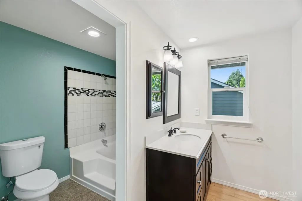 5606 39th Avenue SE Lacey WA 98503