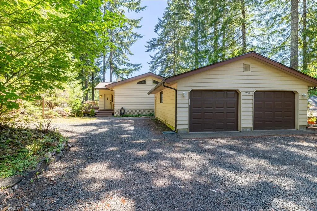 70 N Handicap Place Hoodsport WA 98548