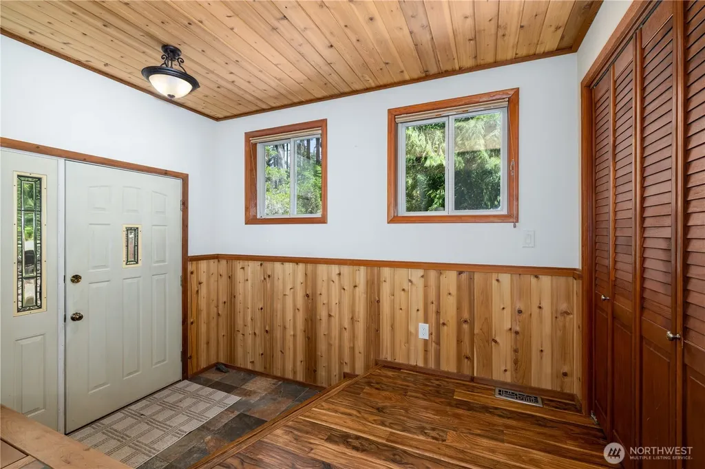 70 N Handicap Place Hoodsport WA 98548
