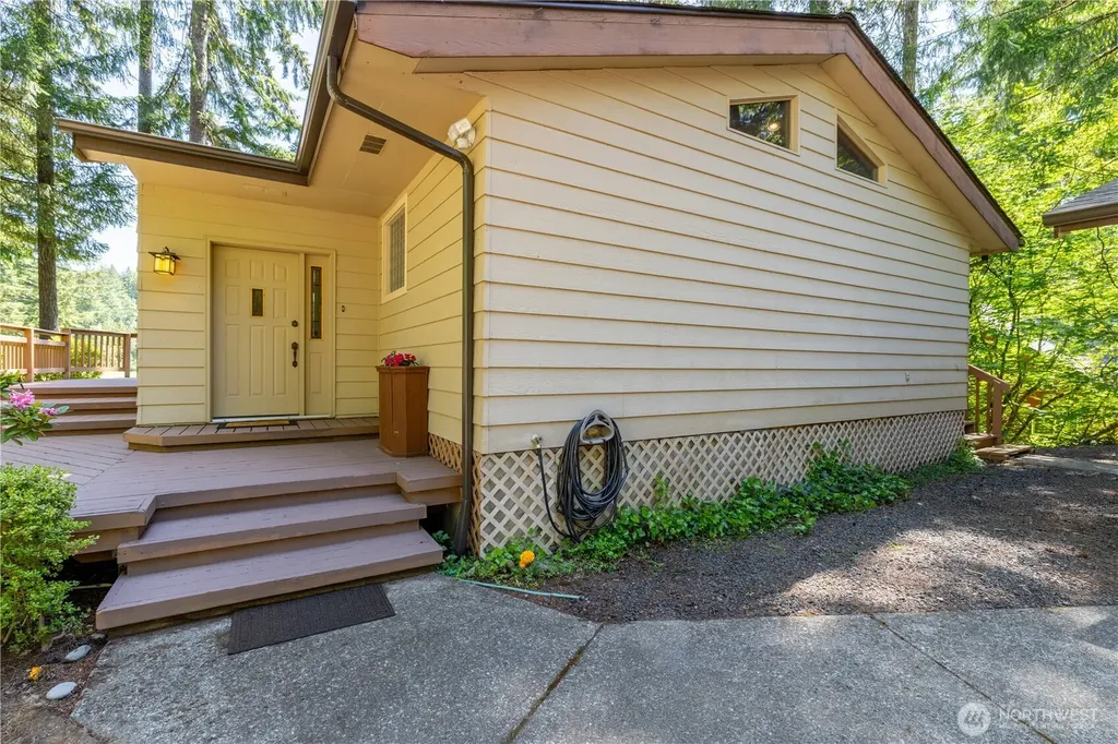 70 N Handicap Place Hoodsport WA 98548
