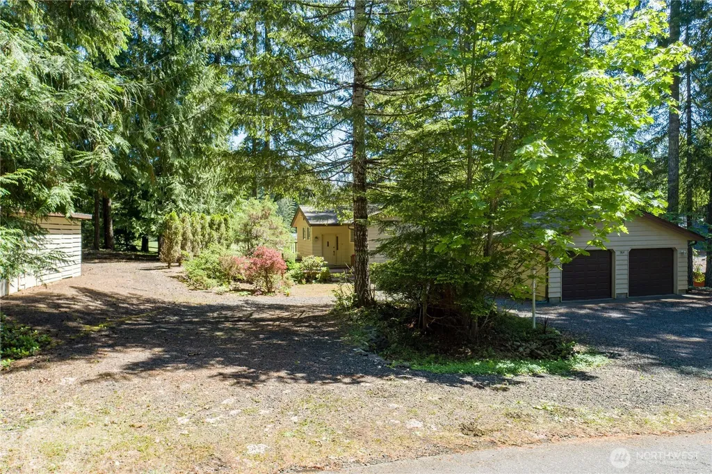 70 N Handicap Place Hoodsport WA 98548
