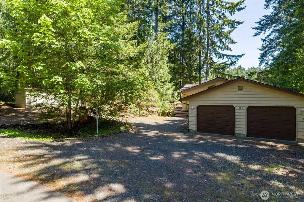 70 N Handicap Place Hoodsport WA 98548