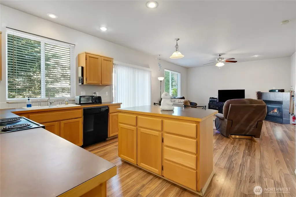 15410 85th Avenue E Puyallup WA 98375