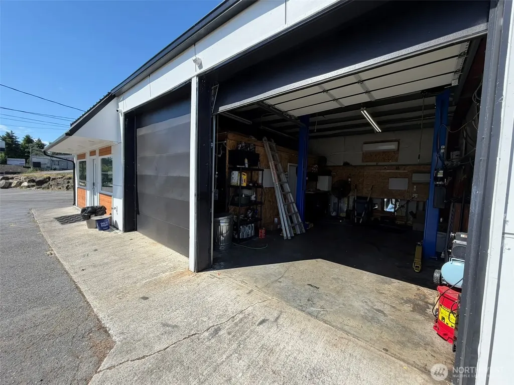 10401 Lake City Way NE Seattle WA 98125