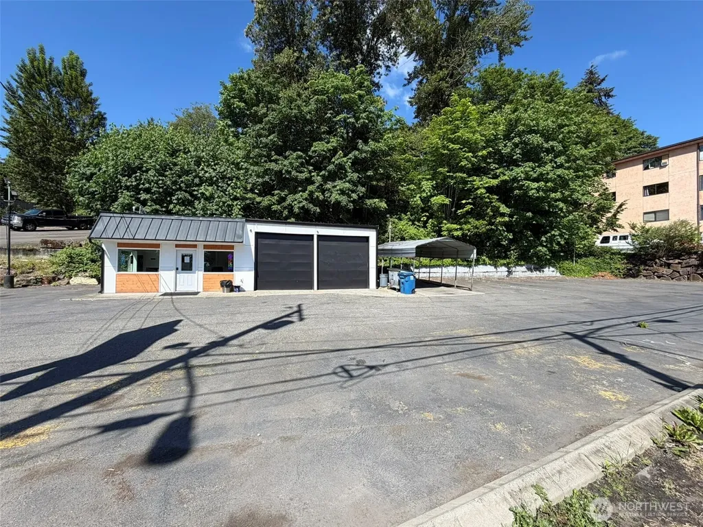 10401 Lake City Way NE Seattle WA 98125