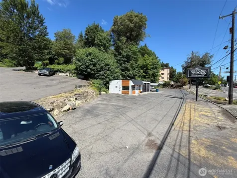 10401 Lake City Way NE Seattle WA 98125
