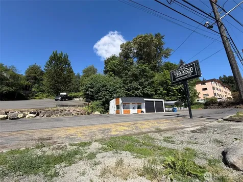 10401 Lake City Way NE Seattle WA 98125