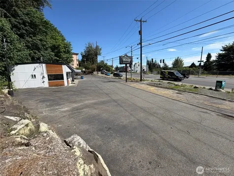 10401 Lake City Way NE Seattle WA 98125