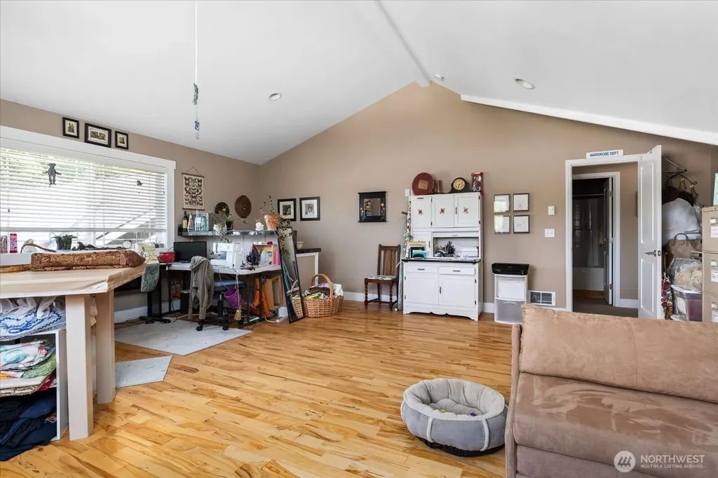 1796 Twin Oaks Lane Freeland WA 98249