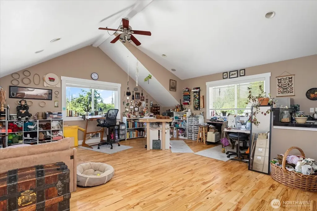 1796 Twin Oaks Lane Freeland WA 98249