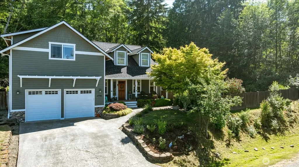 1796 Twin Oaks Lane Freeland WA 98249