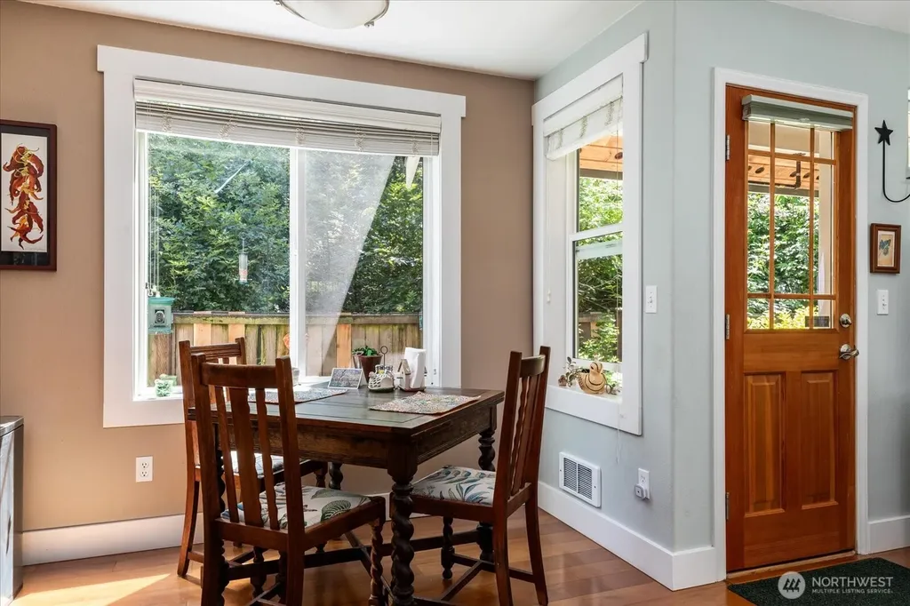 1796 Twin Oaks Lane Freeland WA 98249