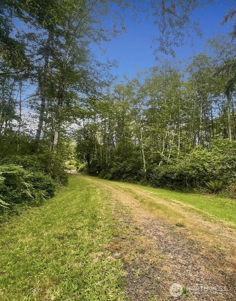 570 Elk Prairie Road Raymond WA 98577