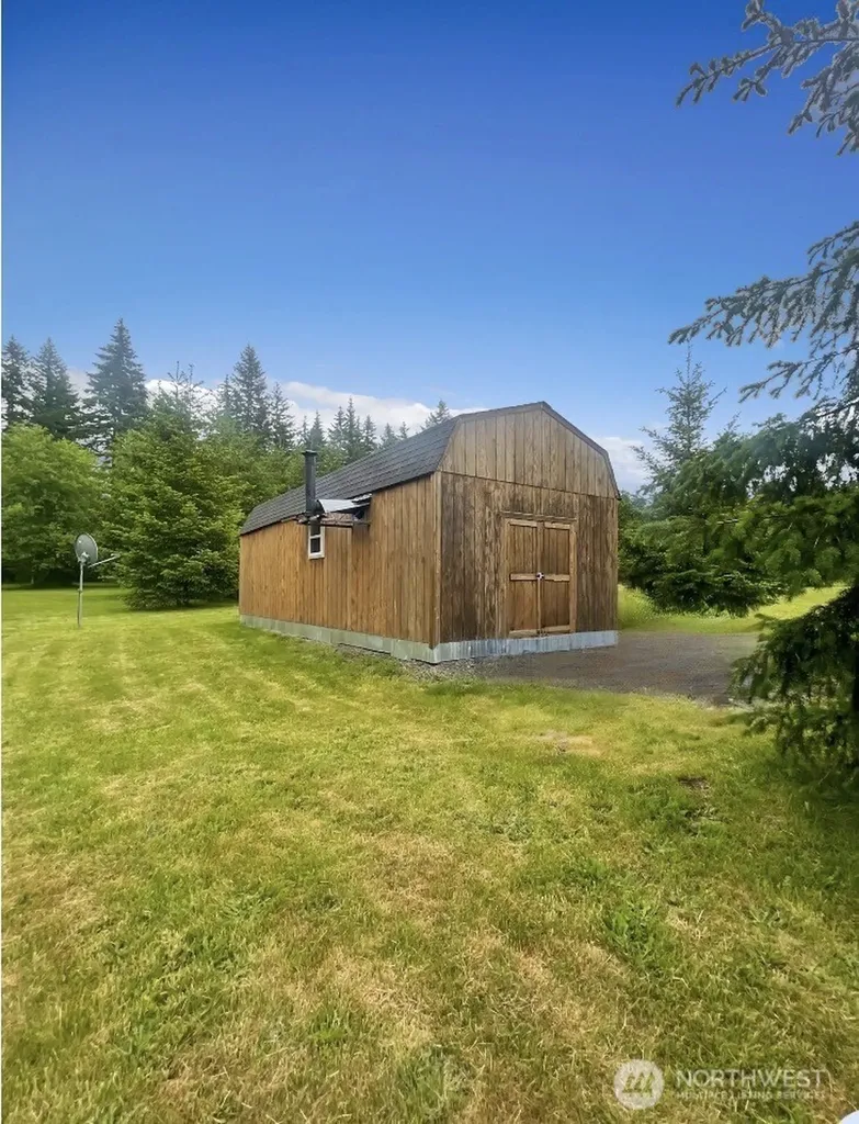 570 Elk Prairie Road Raymond WA 98577