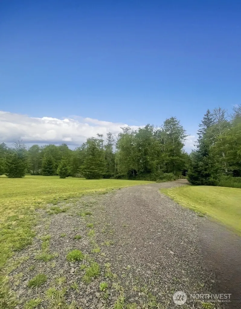 570 Elk Prairie Road Raymond WA 98577