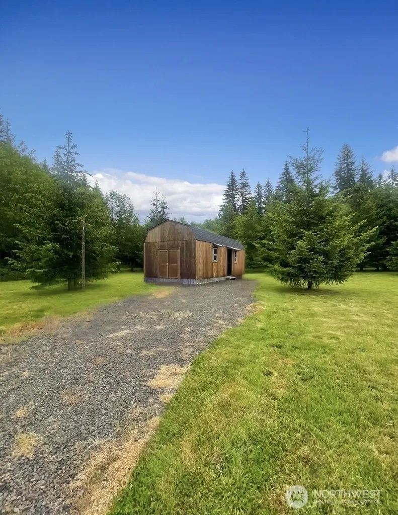 570 Elk Prairie Road Raymond WA 98577