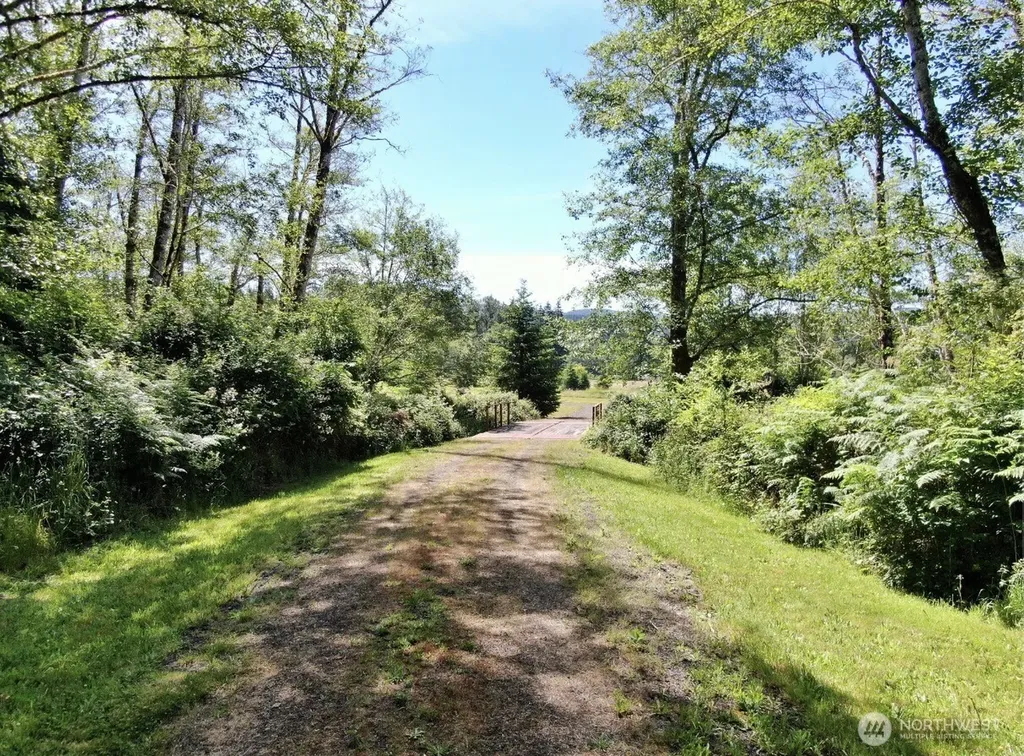 570 Elk Prairie Road Raymond WA 98577