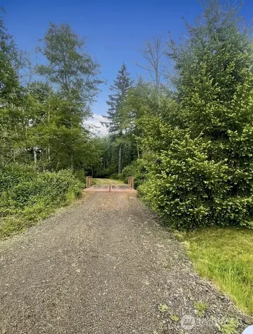 570 Elk Prairie Road Raymond WA 98577