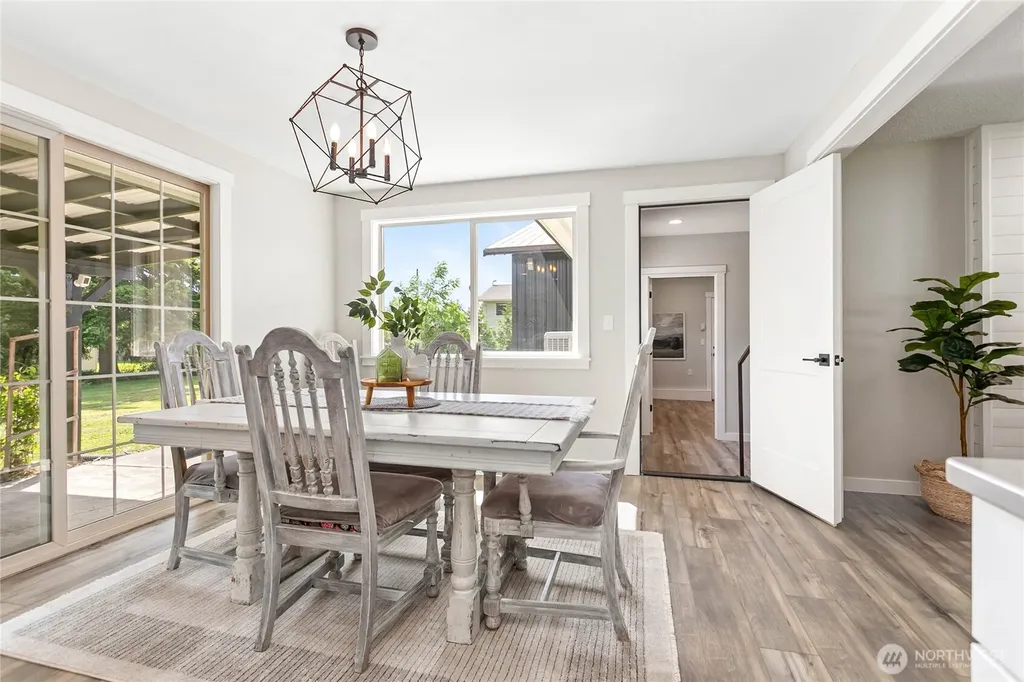 319 Vancouver Street Sumas WA 98295