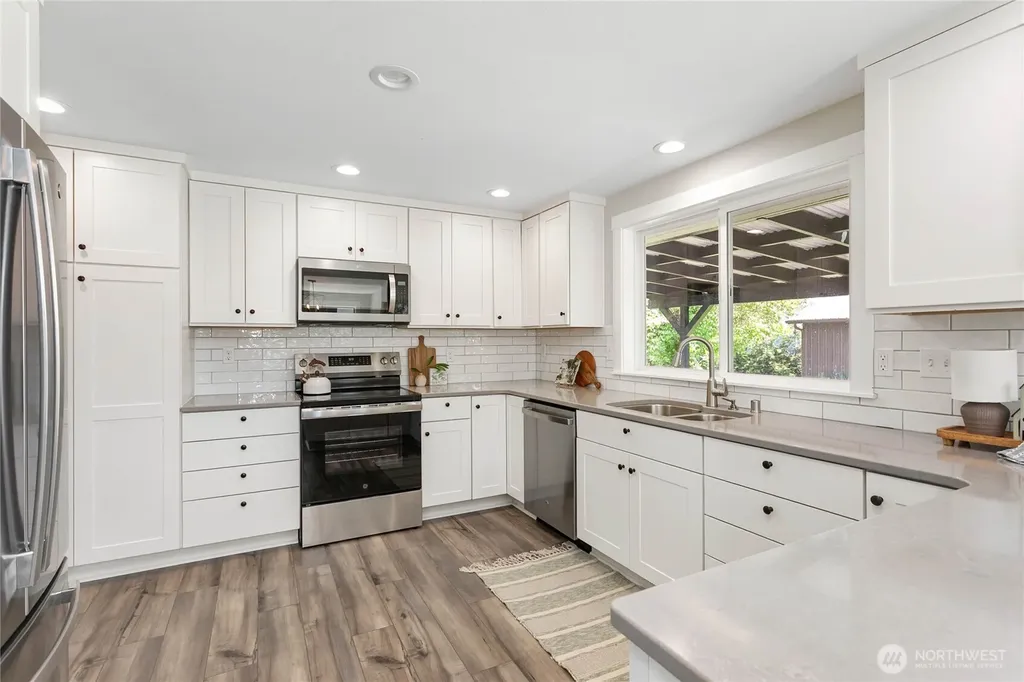 319 Vancouver Street Sumas WA 98295