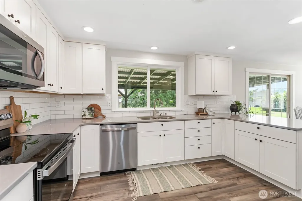 319 Vancouver Street Sumas WA 98295