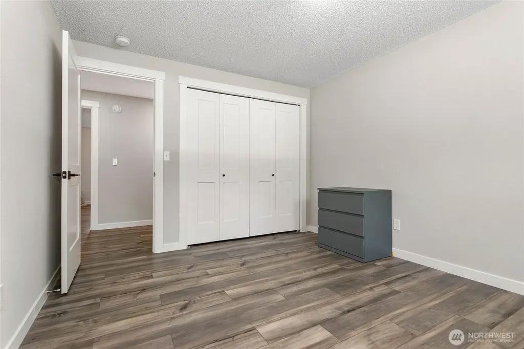 319 Vancouver Street Sumas WA 98295