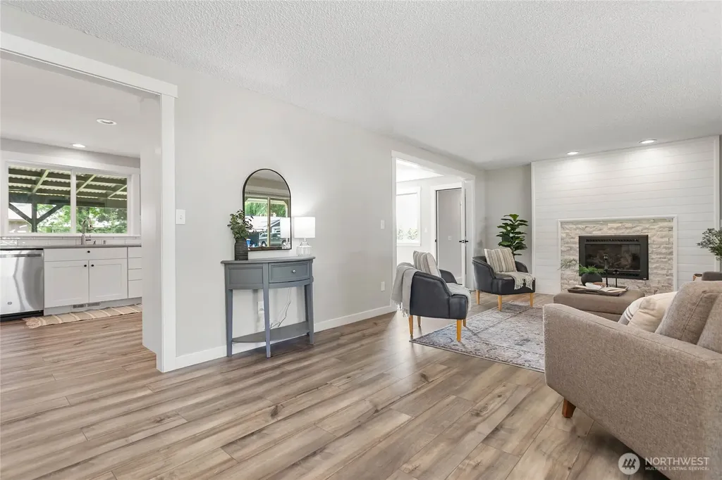 319 Vancouver Street Sumas WA 98295