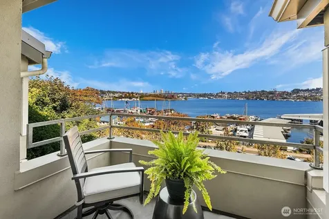 2400 8th Avenue N Seattle WA 98109