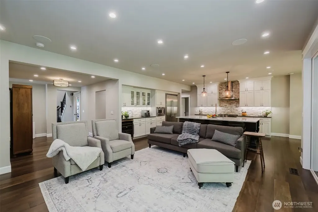 10362 Capistrano Place NE Poulsbo WA 98370