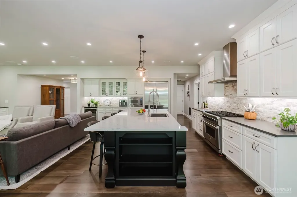 10362 Capistrano Place NE Poulsbo WA 98370
