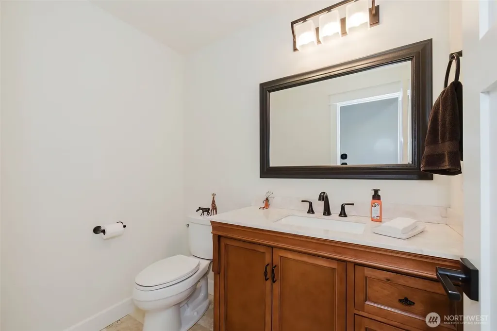 10362 Capistrano Place NE Poulsbo WA 98370