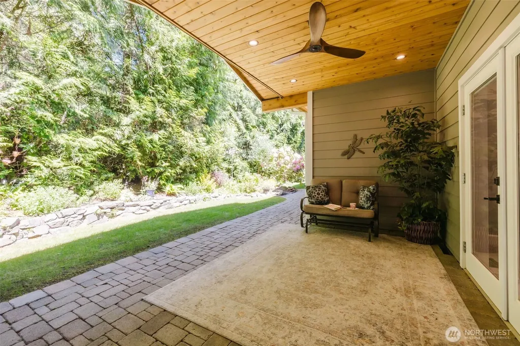 10362 Capistrano Place NE Poulsbo WA 98370