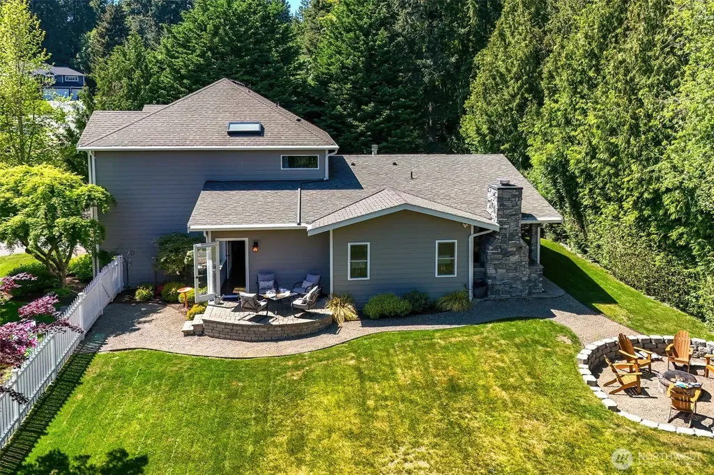10362 Capistrano Place NE Poulsbo WA 98370